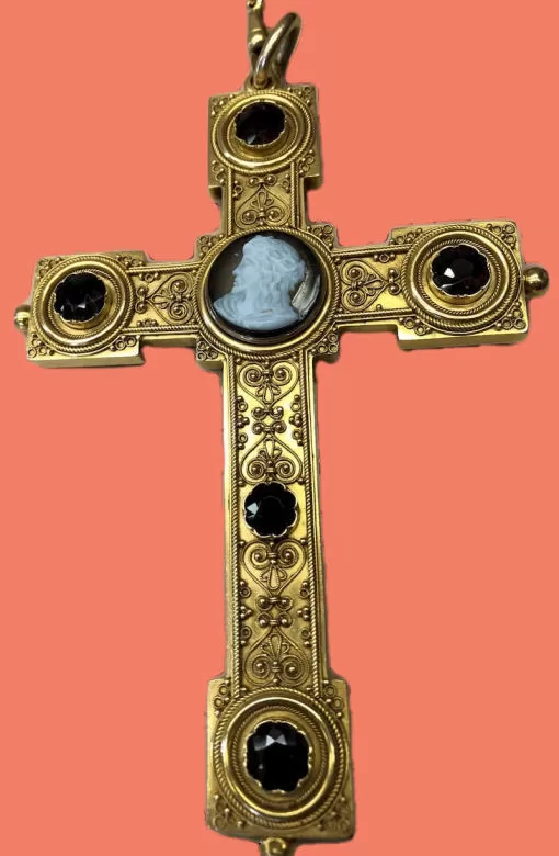 Anillo episcopal de Mons. Labrie